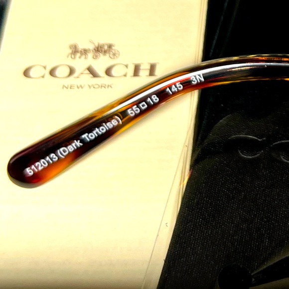 Coach Brown Tortoiseshell Sunglasses Classic Style New - Picture 2 of 12
